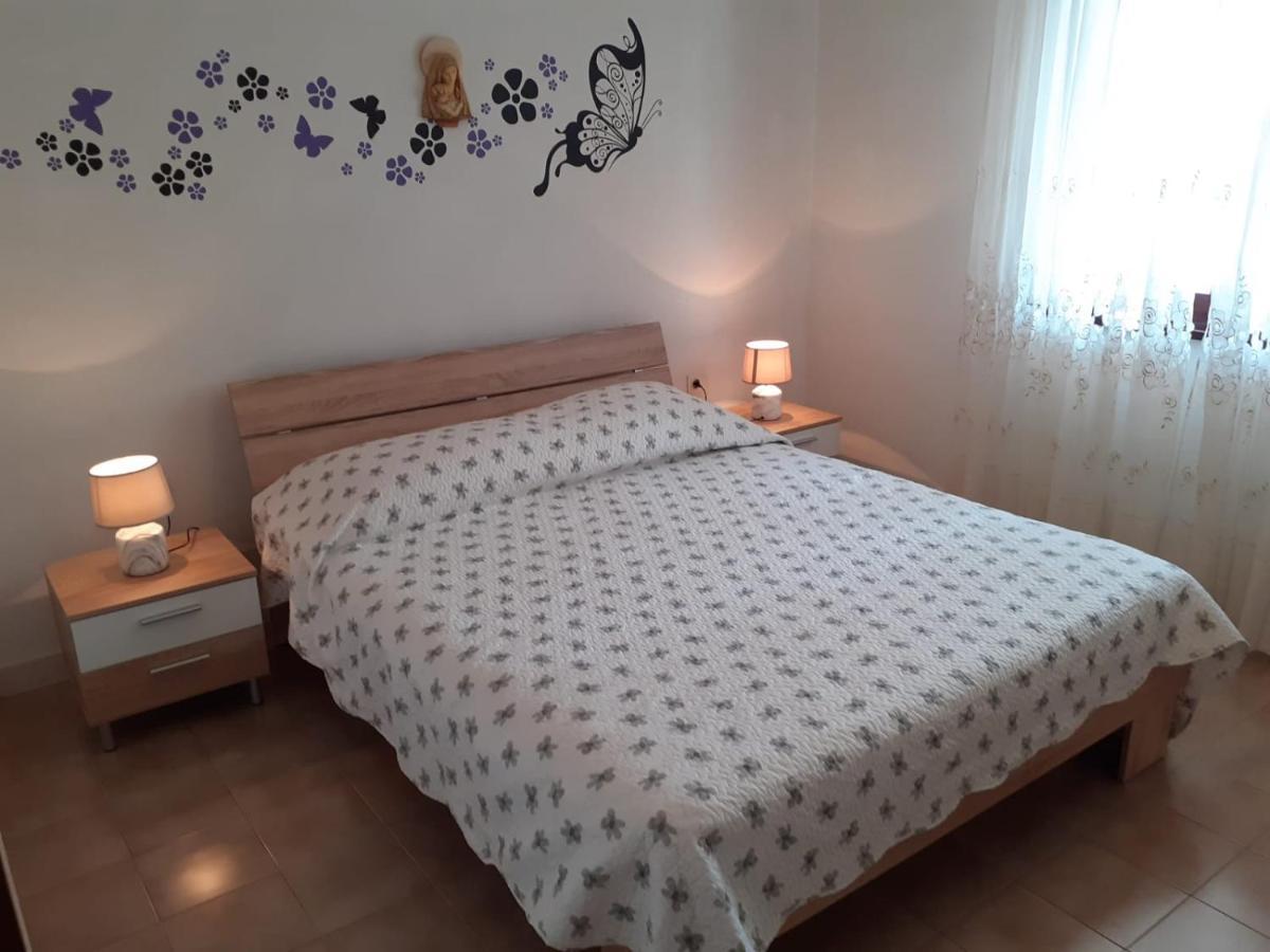 Apartments Mary Miholascica Luaran gambar